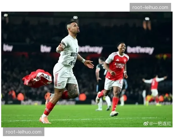 阿森纳4比1逆转维拉 阿尔特塔定位球战术破解埃梅里防守体系